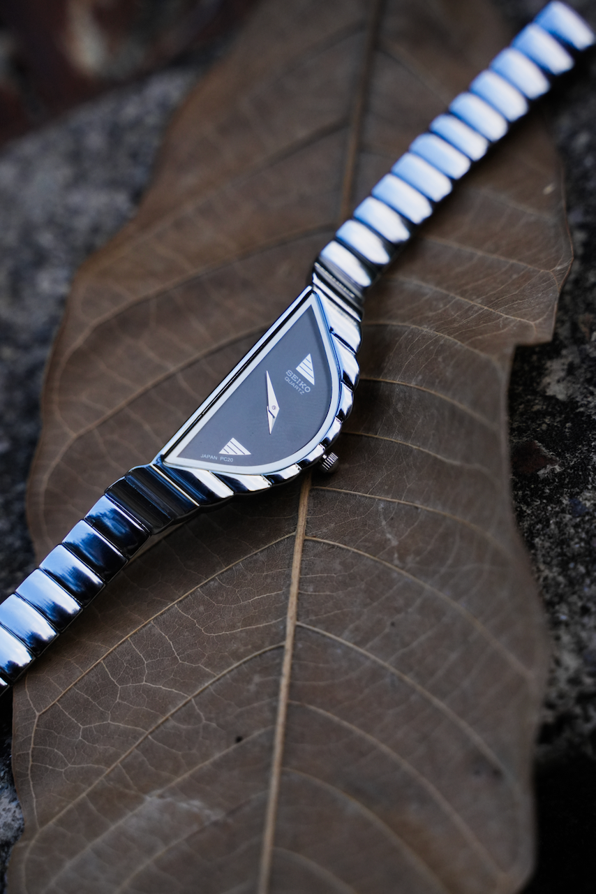 Vintage 1990s Seiko Half Moon Asymmetrical Watch | Silver-Tone & Black Dial