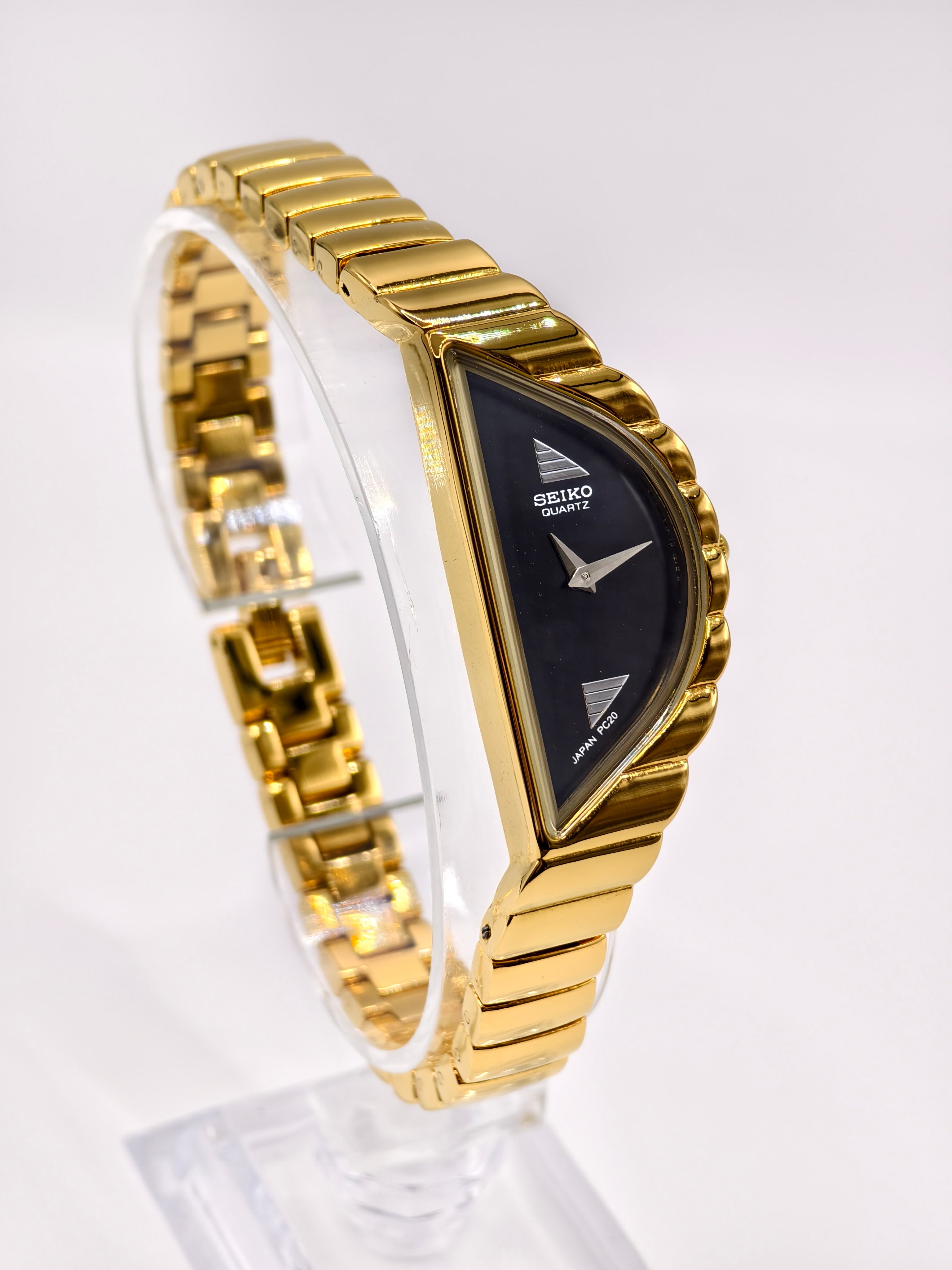Vintage Seiko Halfmoon Asymmetrical Quartz Watch – Gold Tone & Black Dial