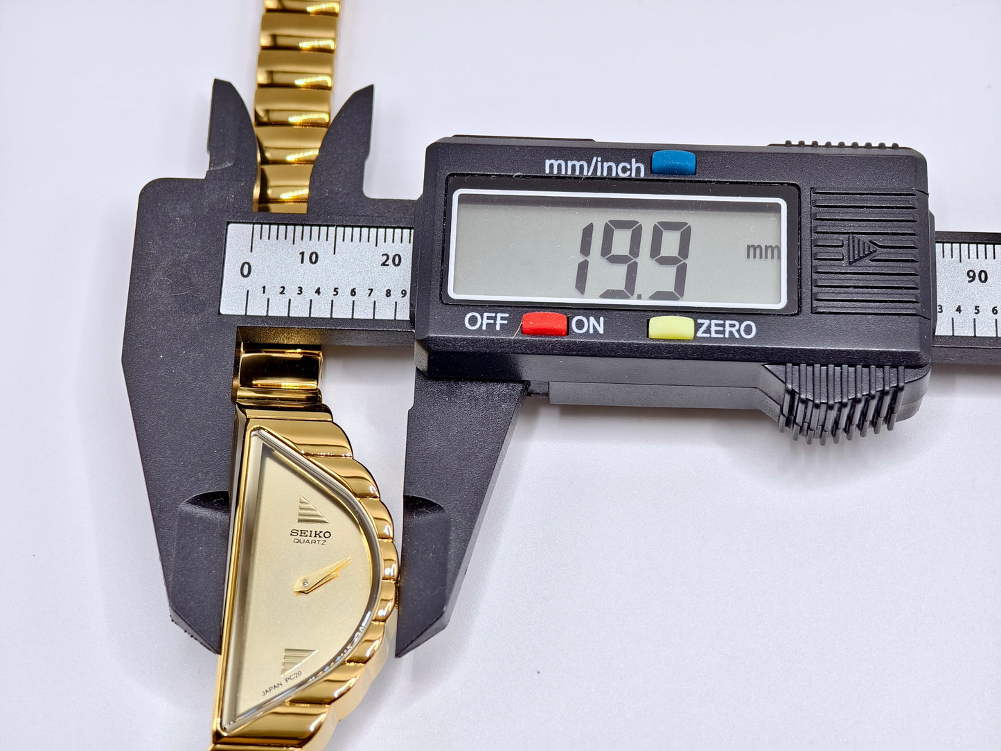 Rare Vintage Seiko Half Moon Asymmetrical Ladies Watch | Gold Dial Gold Case