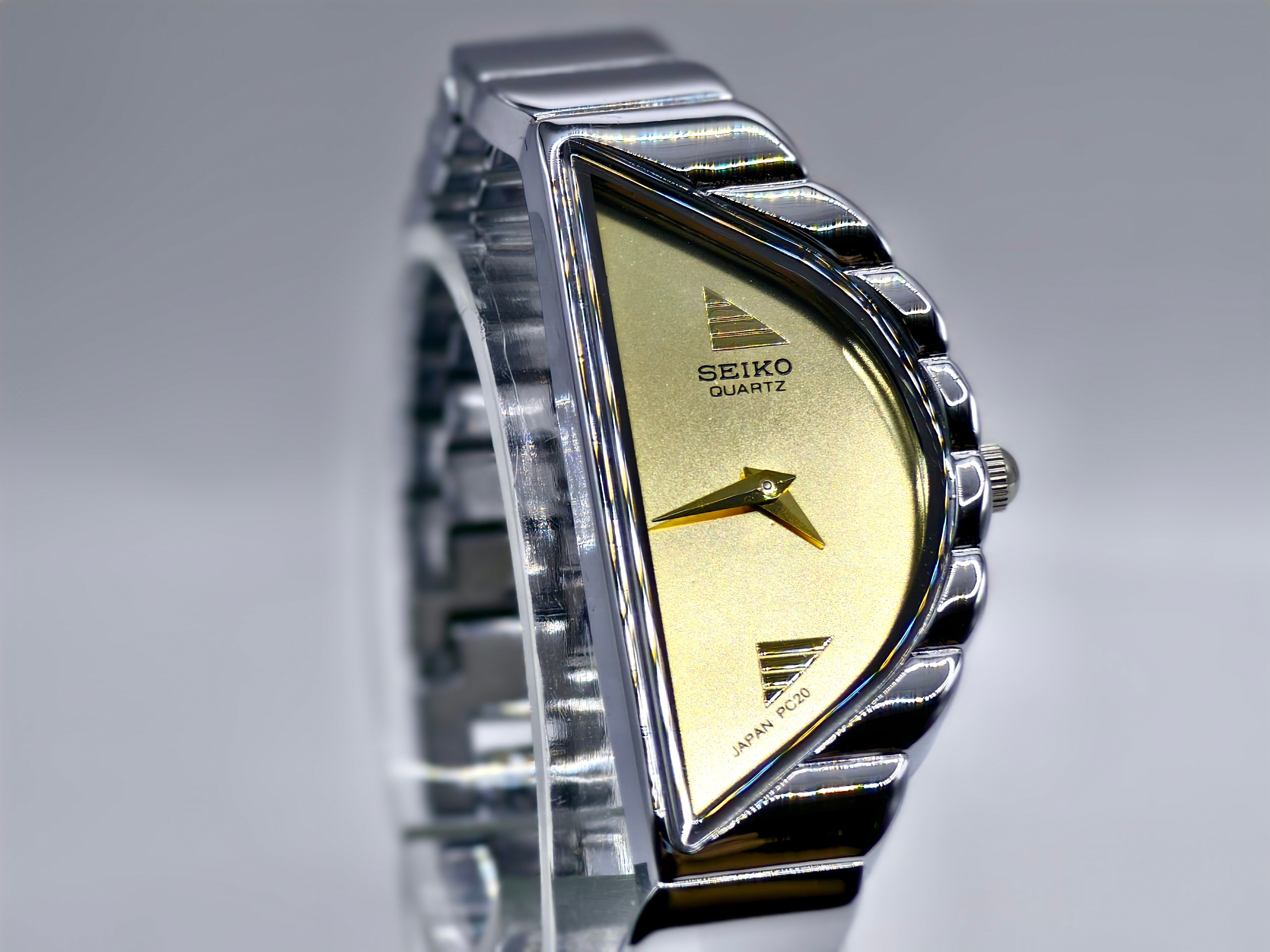 Vintage Seiko Halfmoon Asymmetrical Quartz Watch – Silver Tone & Gold Dial